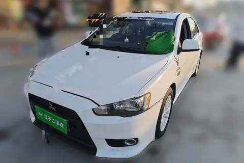 Mitsubishi Lancer EX 2012