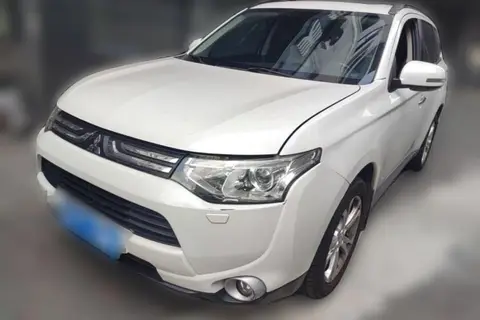 Mitsubishi Outlander 2012