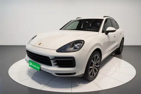 Porsche Cayenne 2021