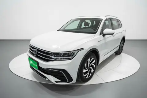 Volkswagen Tiguan L 2024