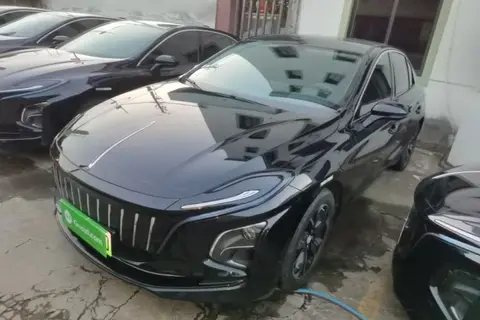 Hongqi E-QM5 2023