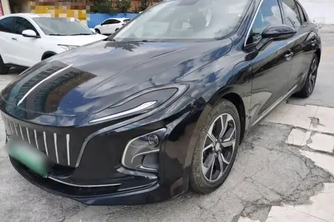 Hongqi E-QM5 2023