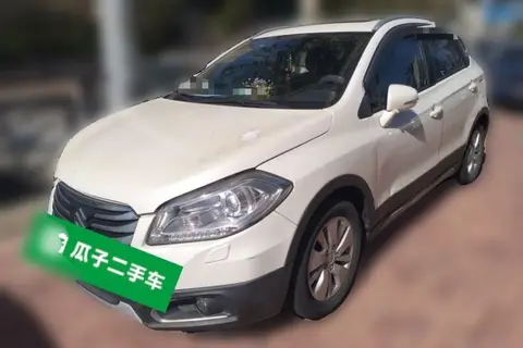 Suzuki S-Cross 2015