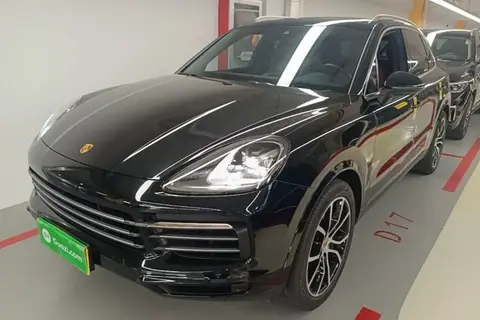 Porsche Cayenne 2021