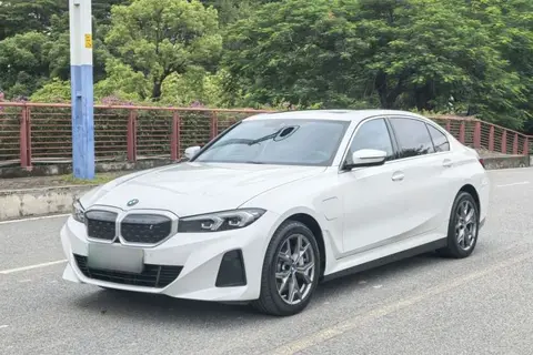 BMW i3 2022