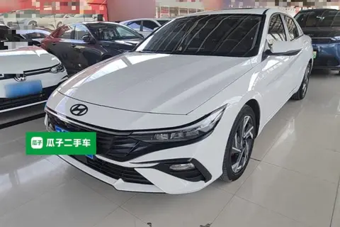 Hyundai Elantra 2024