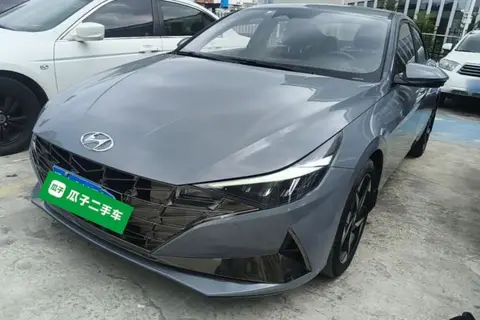 Hyundai Elantra 2021