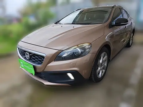Volvo V40 2013