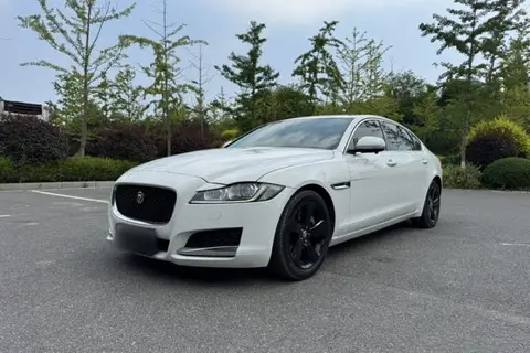 Jaguar XFL 2020