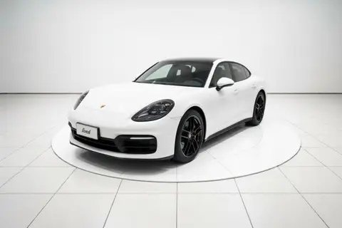 Porsche Panamera 2022