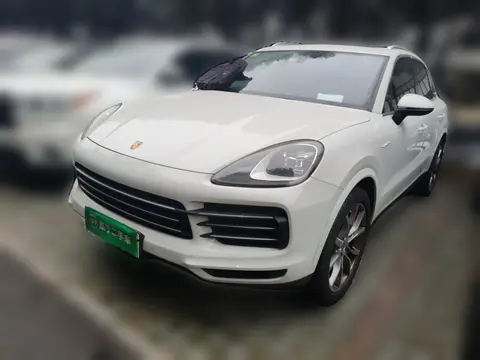Porsche Cayenne E-Hybrid 2022