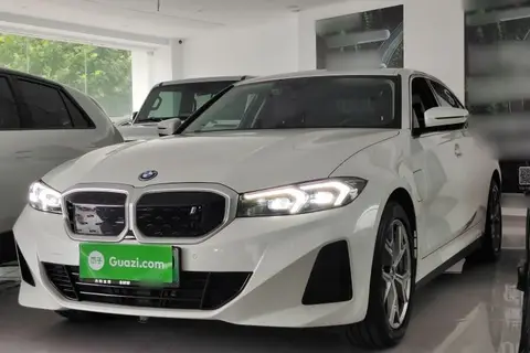 BMW i3 2024