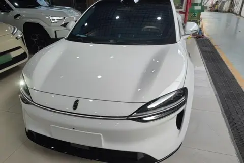 Luxeed Luxeed R7 2025
