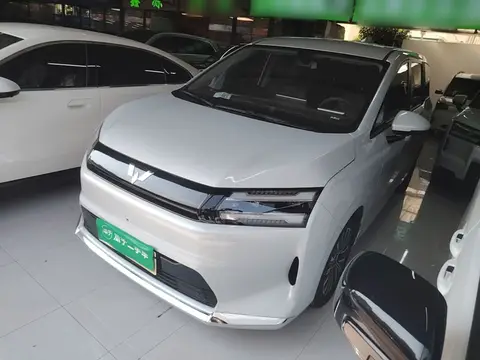 Wuling Xingguang 730 2025