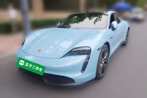Porsche Taycan 2021