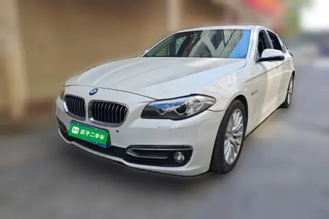 BMW 5 Series 2014 — фото 1