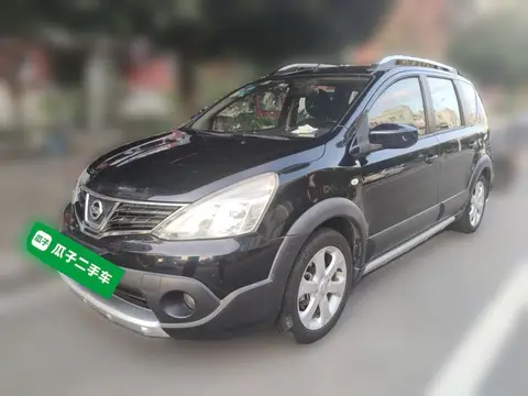 Nissan Livina 2013