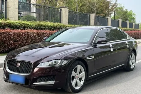 Jaguar XFL 2017