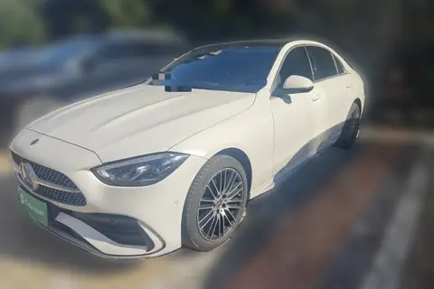 Mercedes-Benz C-Class 2024