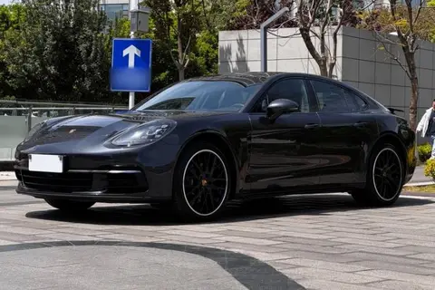Porsche Panamera 2018