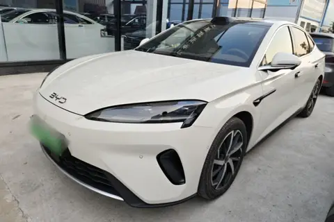 BYD Seal 07 2025