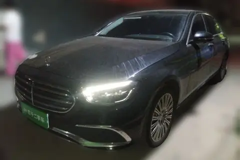 Mercedes-Benz E-Class 2021