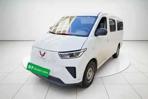 Wuling Yangguang 2025