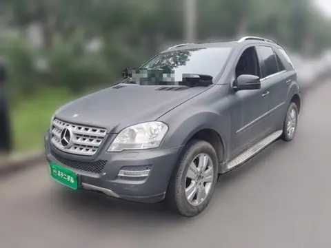 Mercedes-Benz M-Class 2011