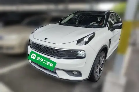 Lynk & Co 01 EM-P 2018