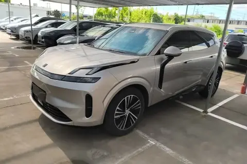 Lynk & Co 08 EM-P 2024