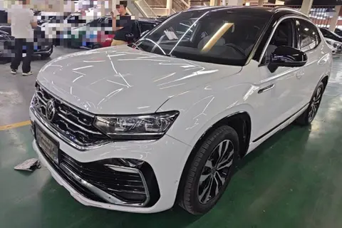 Volkswagen Tayron X 2021