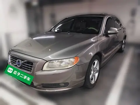 Volvo S80L 2011