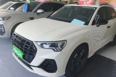 Audi Q3 2021