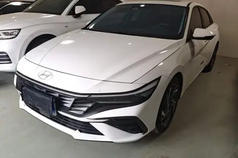Hyundai Elantra 2024