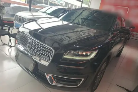 Lincoln Nautilus 2019