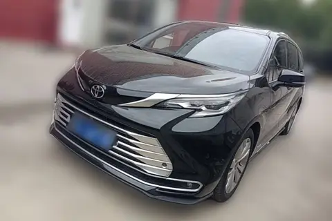 Toyota SIENNA 2024