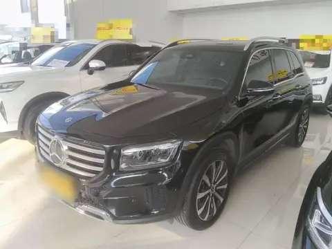 Mercedes-Benz GLB 2023