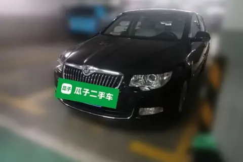 Skoda Superb 2011