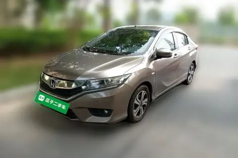 Honda Greiz 2015