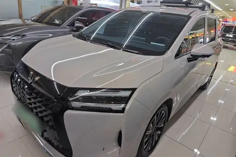 Wuling Xingguang 730 2025