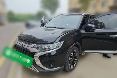 Mitsubishi Outlander 2021