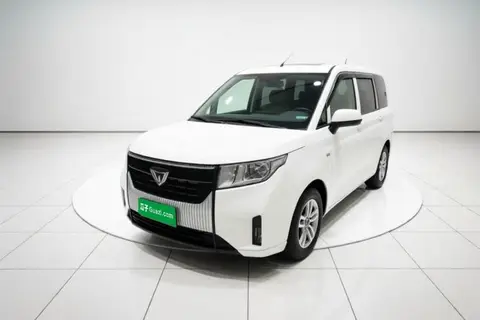 Wuling Hongguang PLUS 2023