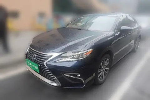 Lexus ES 2017