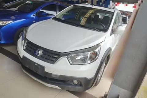 Venucia R50X 2014