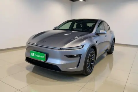 Tesla Model Y L 2025