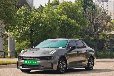 Lynk & Co 03 2021