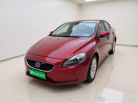 Volvo V40 2015
