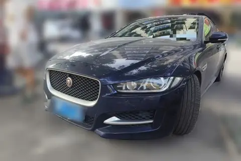 Jaguar XE 2015