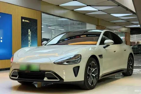 Xiaomi SU7 2025