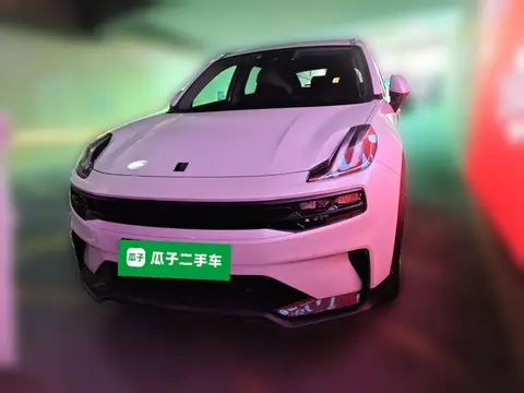 Lynk & Co 06 EM-P 2022